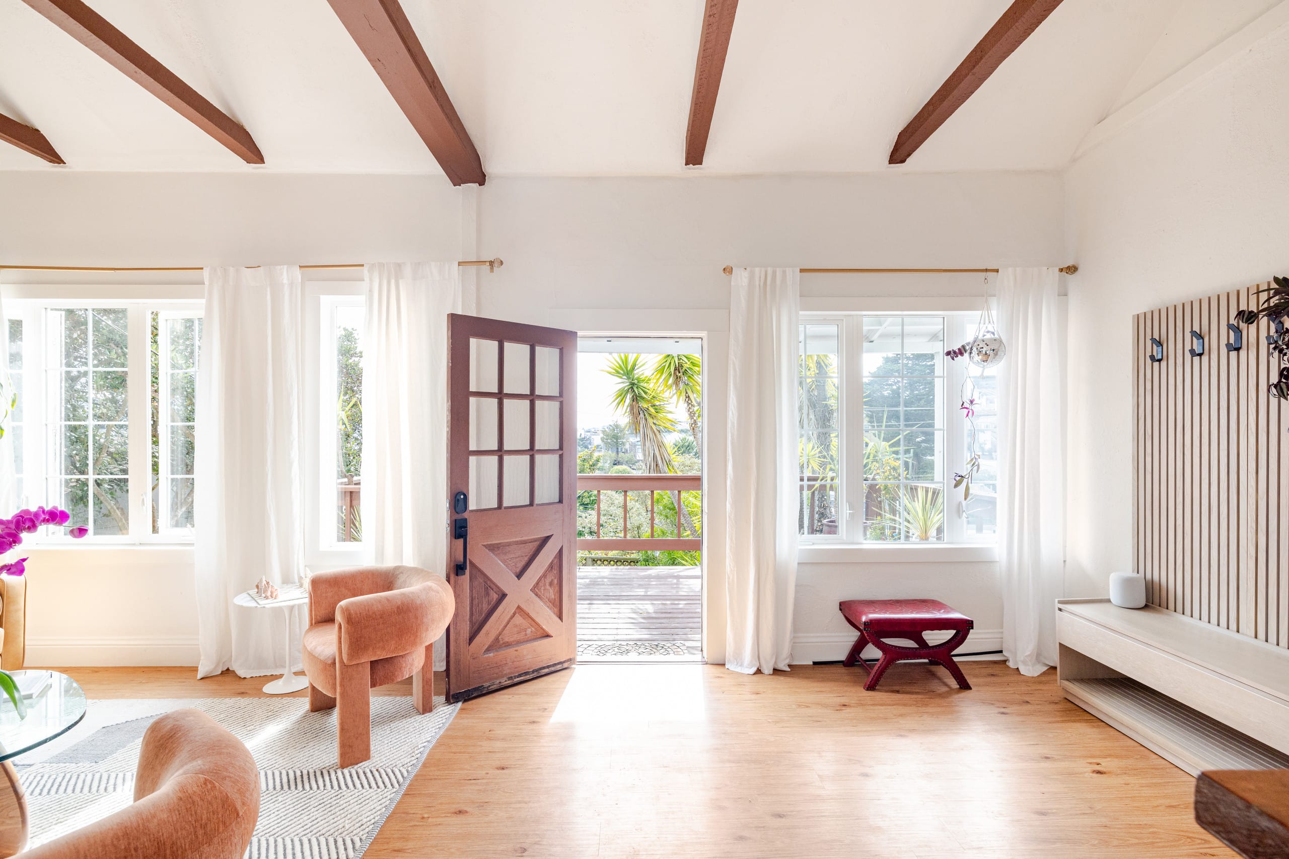 Home in San Francisco · ★5.0 · 2 bedrooms · 2 beds · 2 baths - Image 4
