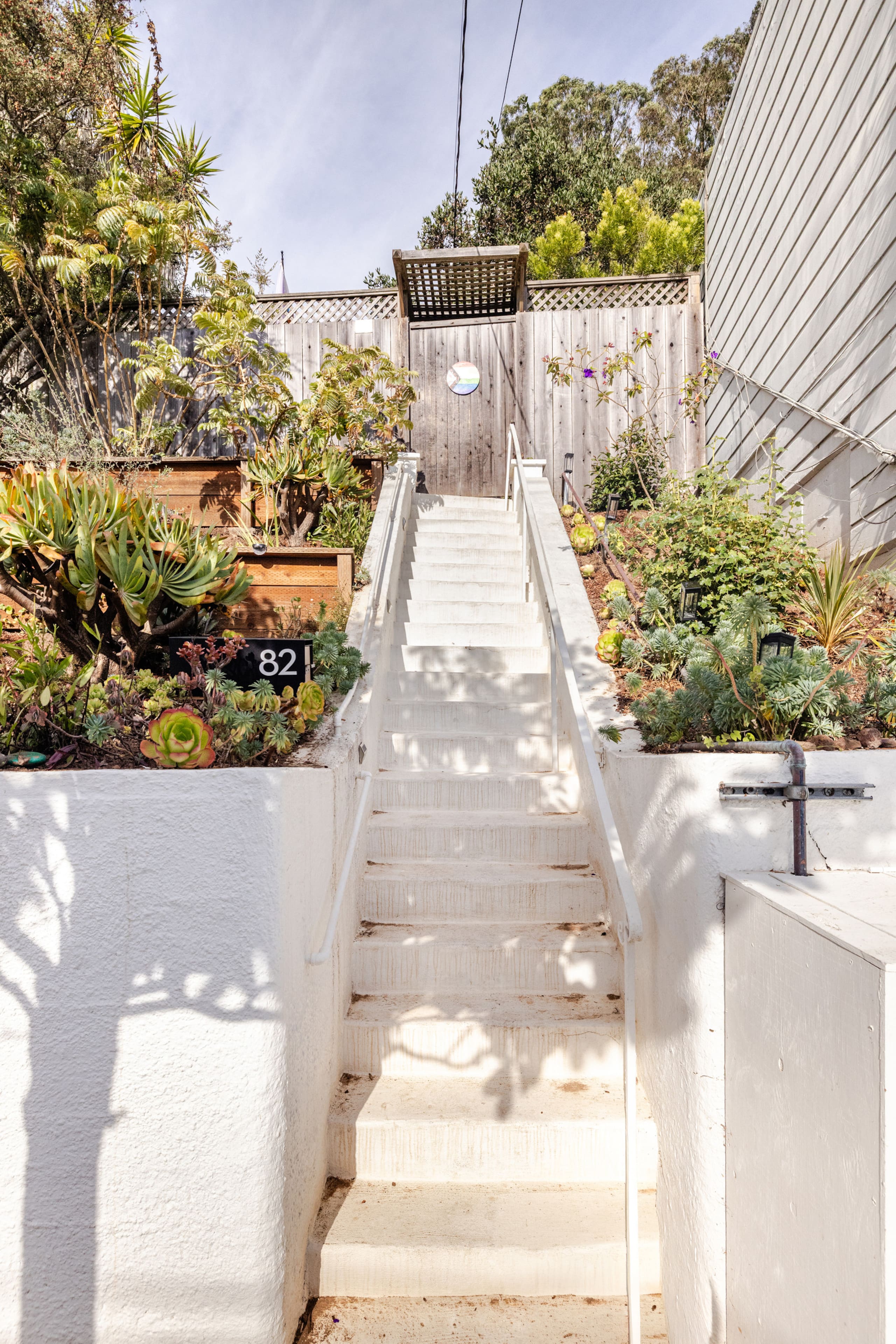 Home in San Francisco · ★5.0 · 2 bedrooms · 2 beds · 2 baths - Image 34