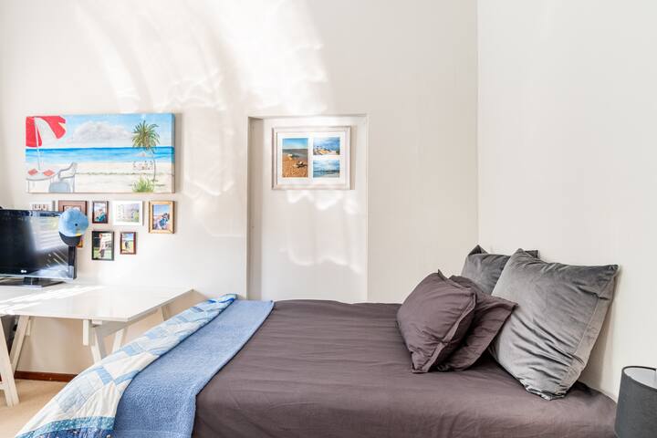 Beautiful home in Cape Town (Rondebosch) gallery image 3