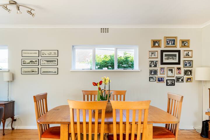 Beautiful home in Cape Town (Rondebosch) gallery image 2