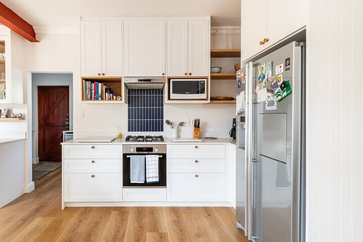 Beautiful home in Cape Town (Rondebosch) gallery image 4