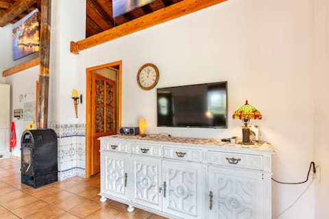 Popular Airbnb listing: Most beautiful weather in Eu Alte Algarve Portugal in Loulé