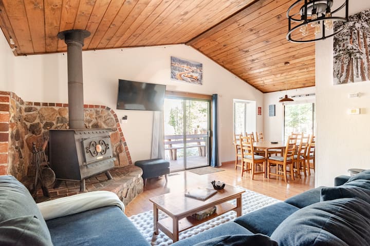Hot Tub Home In Tahoe Donner - Truckee - Truckee, CA