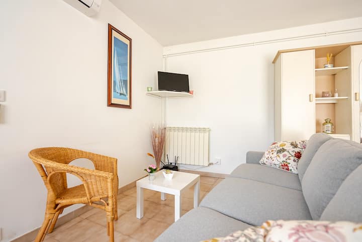 Dépendance 60m2, Terrain De 3300m2, 10' D'avignon. - Avignon