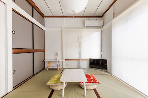 Renovated 3DK Home, 6-min to Station