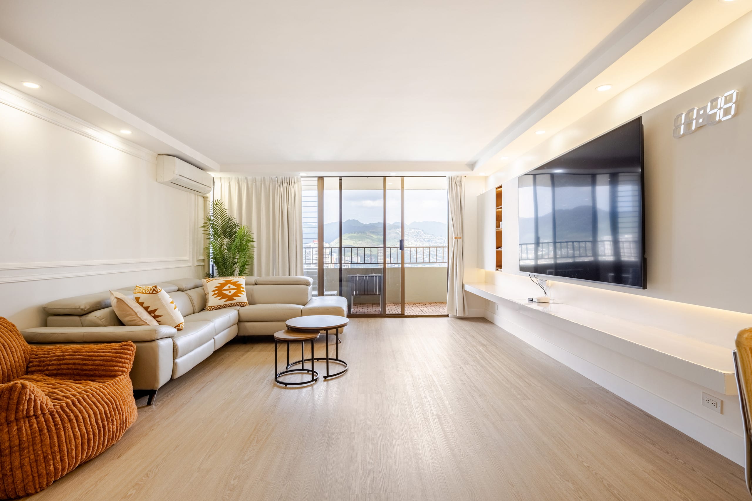 Luxury Mountain & River View Room #6ㅣ Free Parking - Image 11
