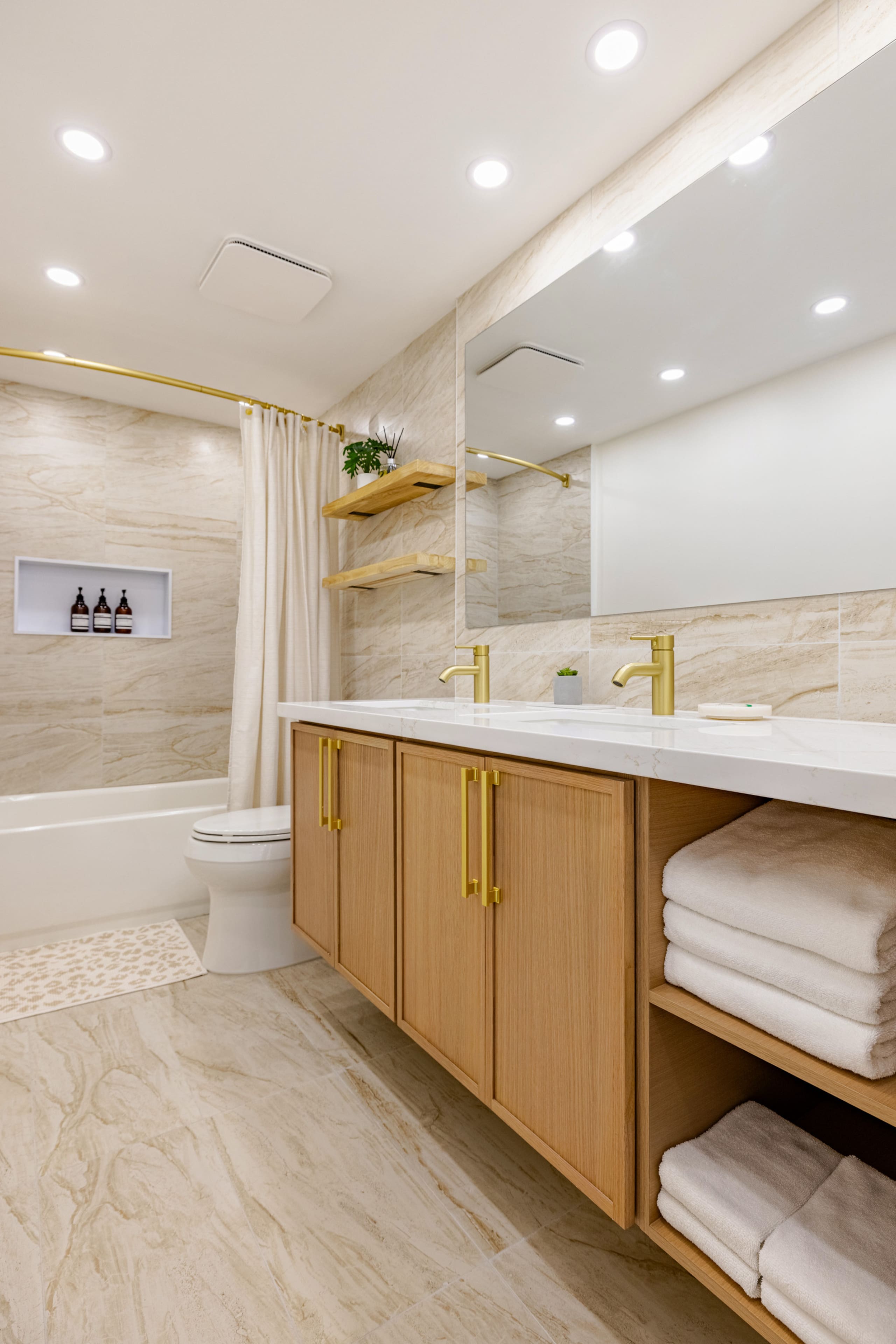 Luxury Mountain & River View Room #6ㅣ Free Parking - Image 33