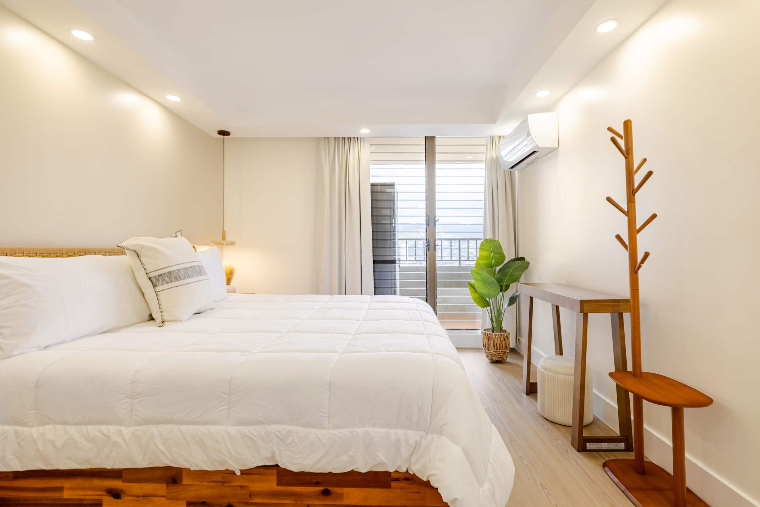 Luxury Mountain & River View Room #6ㅣ Free Parking - Image 25