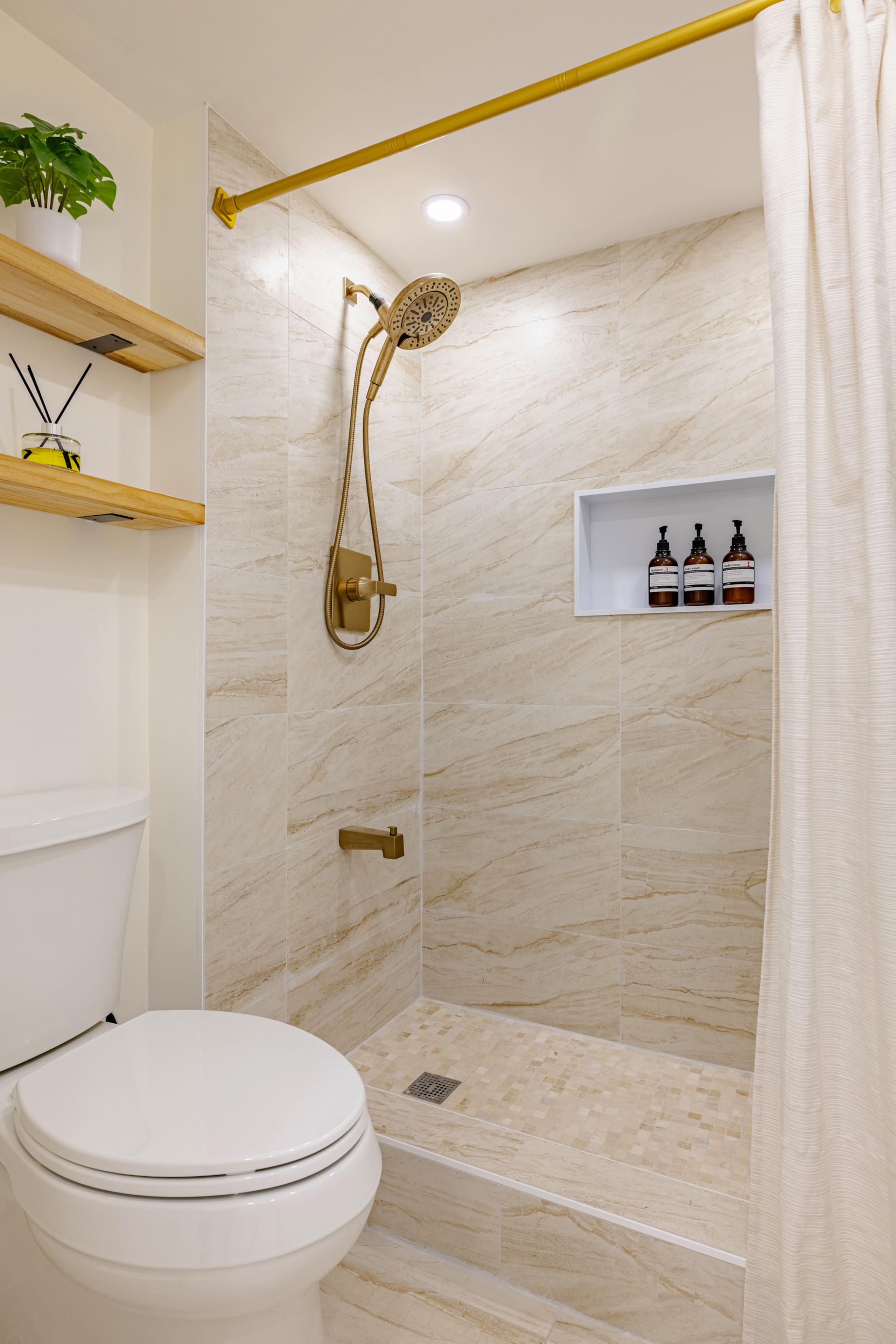 Luxury Mountain & River View Room #6ㅣ Free Parking - Image 38