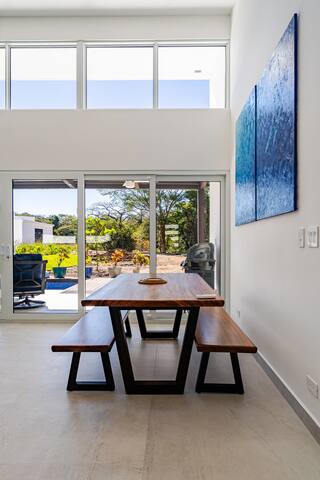 Serene, Contemporary Retreat with Plunge Pool
