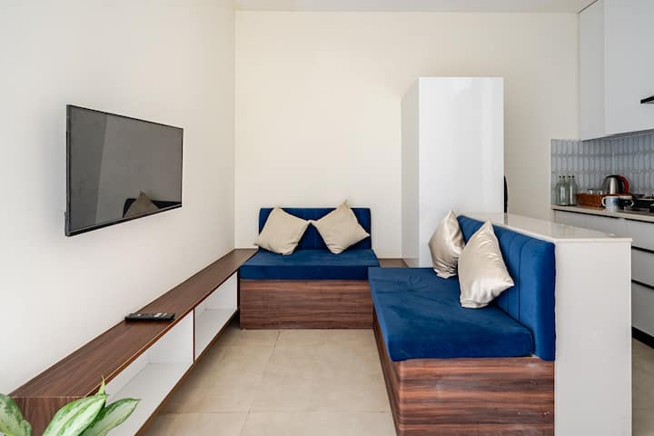 C03 Soulful Space | Private | Sec 56 Near Huda Mkt - グルガーオン