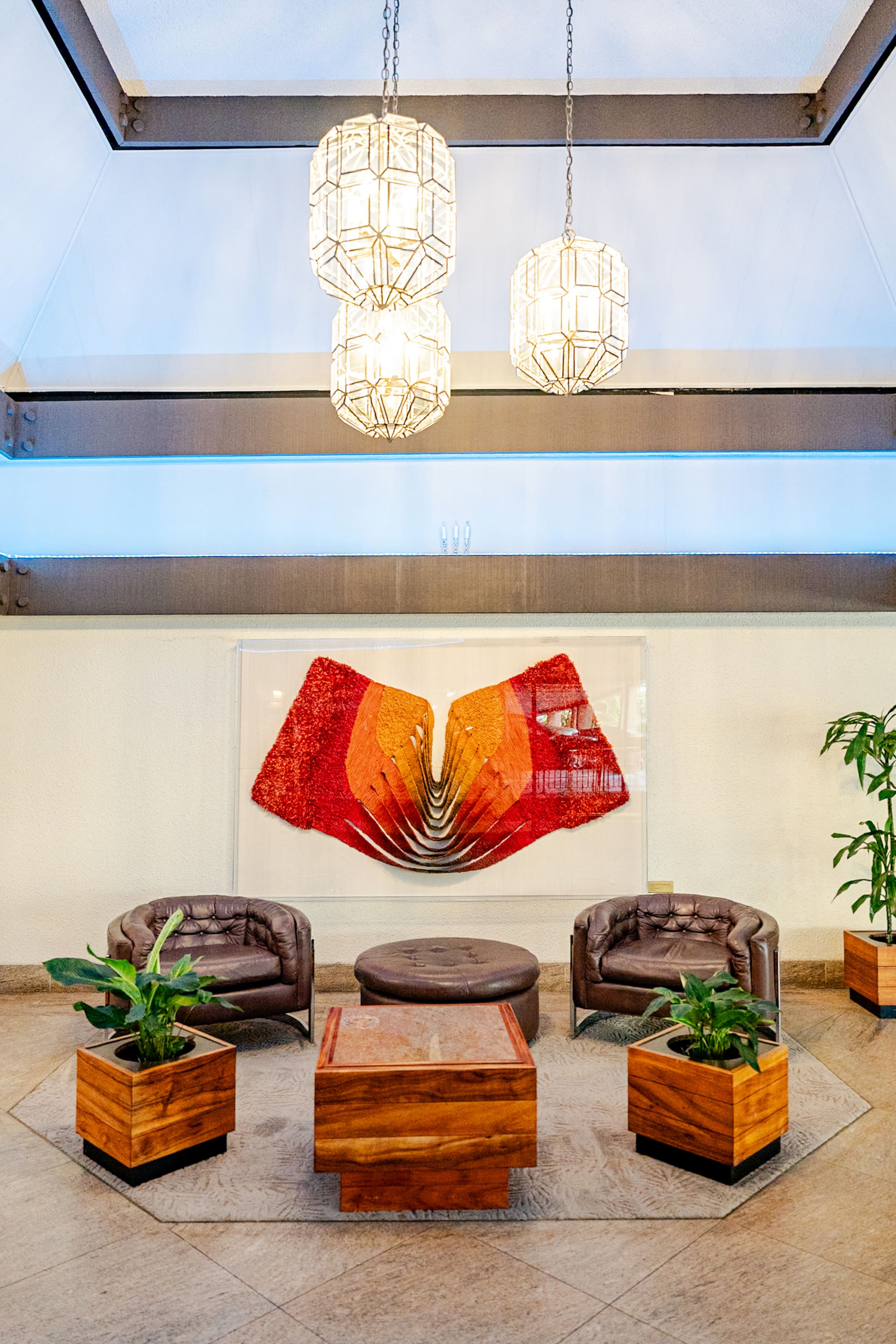 Condo in Honolulu · ★4.87 · 2 bedrooms · 3 beds · 2 private baths - Image 17