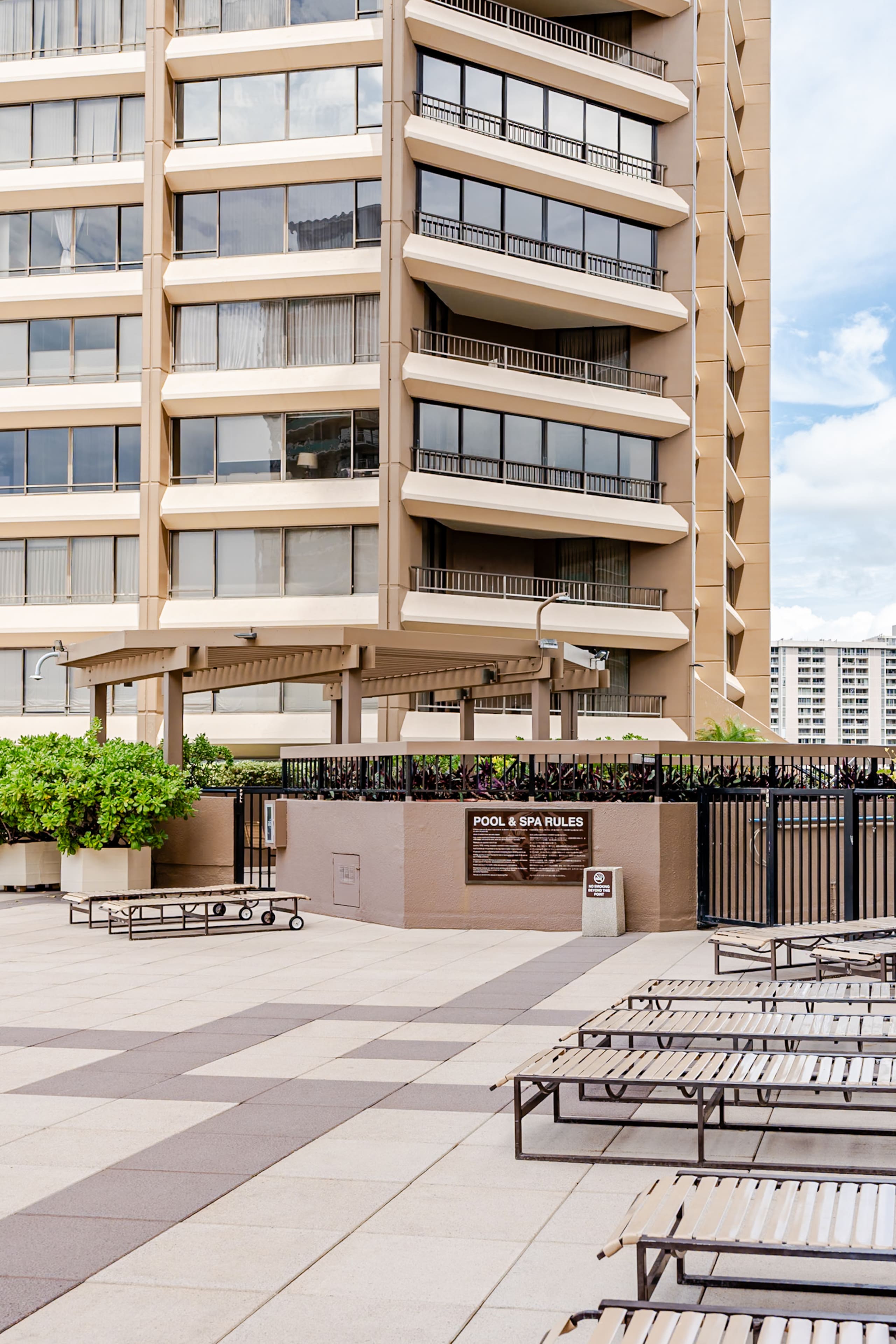 Condo in Honolulu · ★4.87 · 2 bedrooms · 3 beds · 2 private baths - Image 16