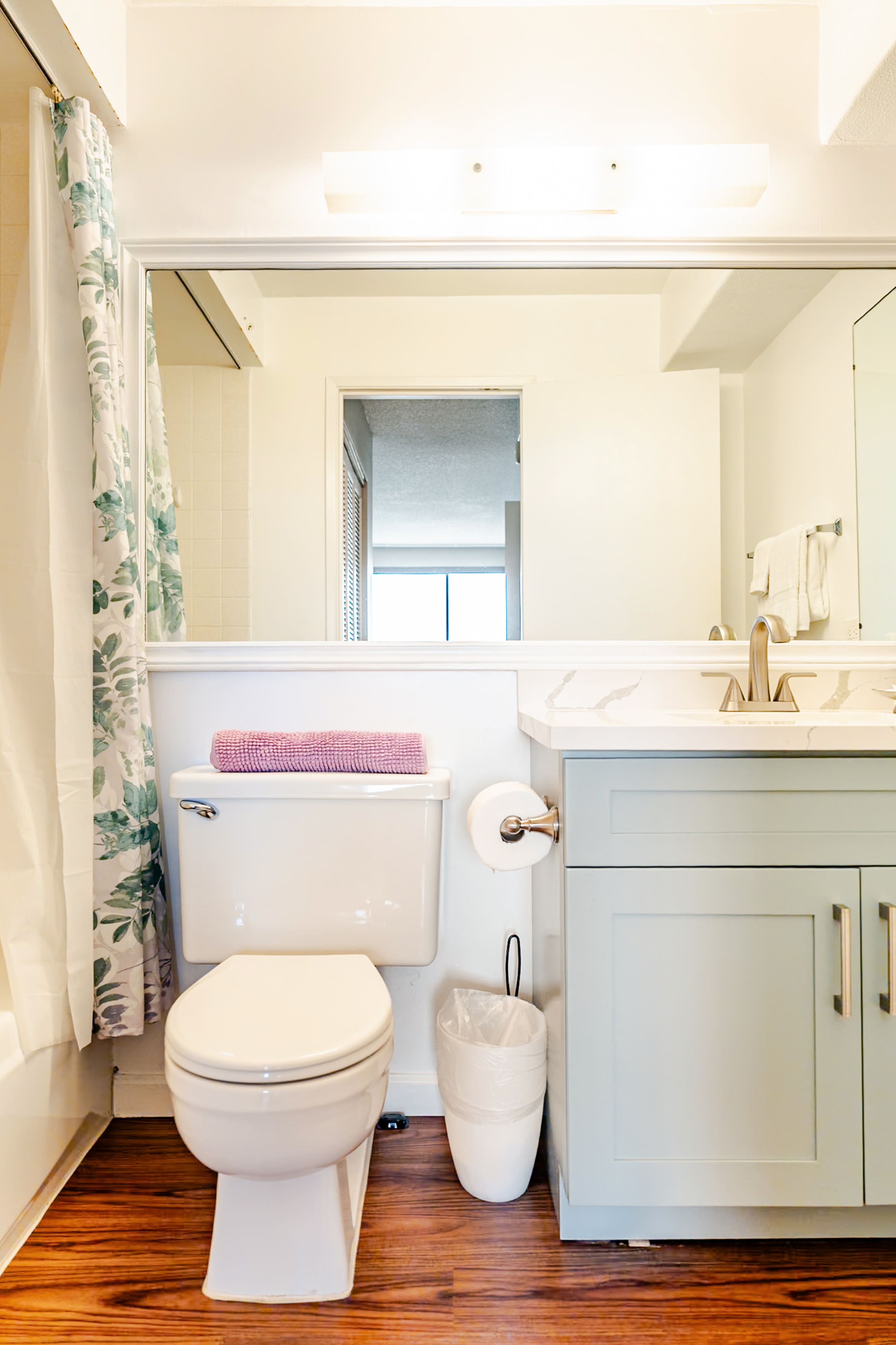 Condo in Honolulu · ★4.87 · 2 bedrooms · 3 beds · 2 private baths - Image 24