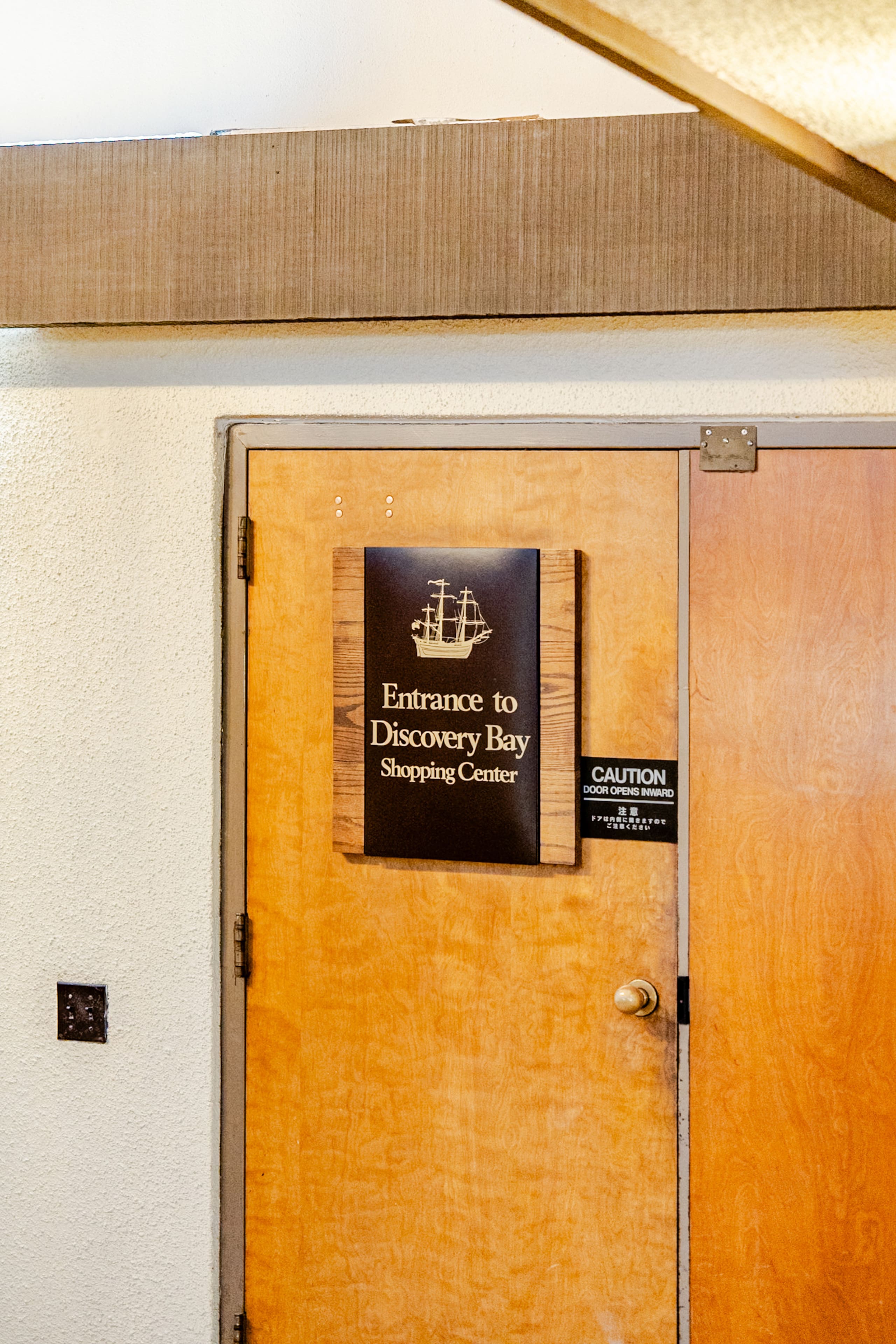 Condo in Honolulu · ★4.87 · 2 bedrooms · 3 beds · 2 private baths - Image 9