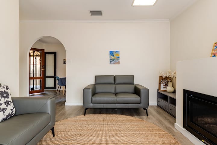 Spacious 2br Unley Stay | Family Friendly - Blackwood
