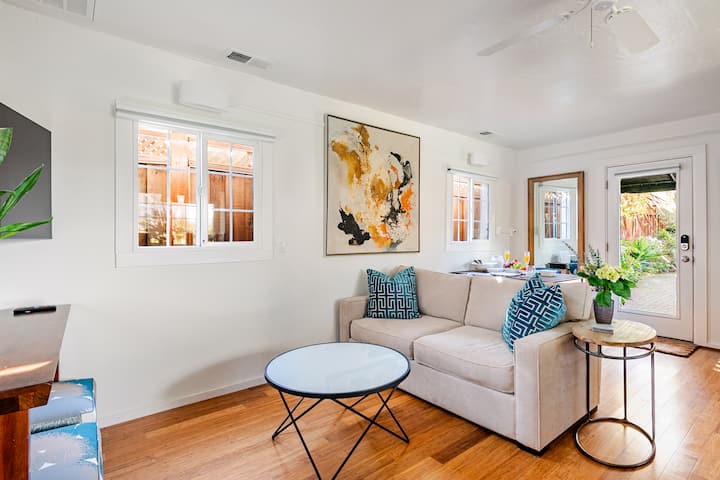 Private Cottage Near Redwood City And San Carlos Downtowns - San Mateo, CA