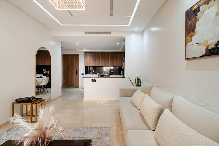 Modern 5* Central Flat •Sun & Pool• Wi-fi & Ps4 - Marrakech