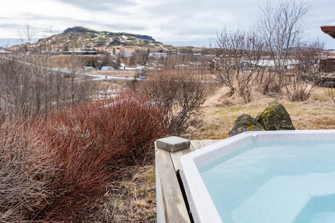 Spacious & warm family house on the Golden Circle