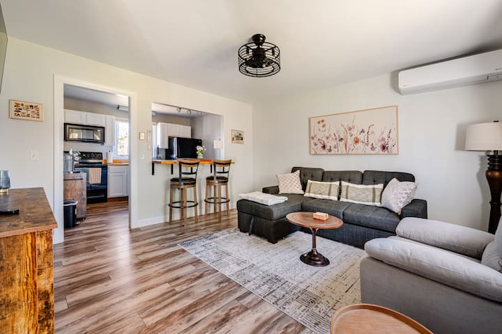 Cozy Catskills Cottage • Hiking + Pet Friendly - Catskill, NY