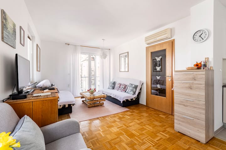 Great Apartment In The Old Town - Izola