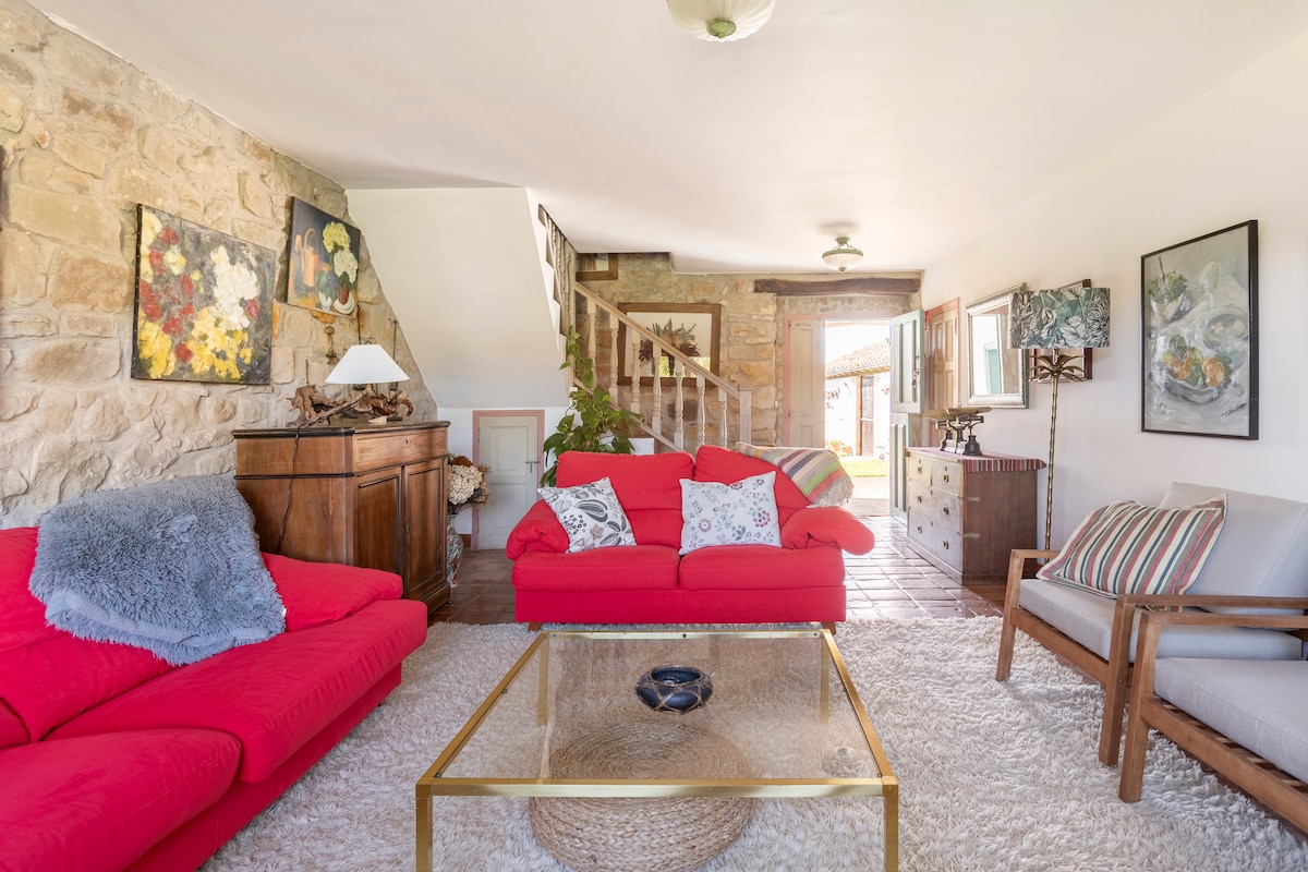 Top Airbnb: Traditional house on the Asturian coast in Villaviciosa