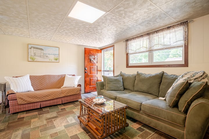 Immaculate Home W/beach Access - Falmouth, MA