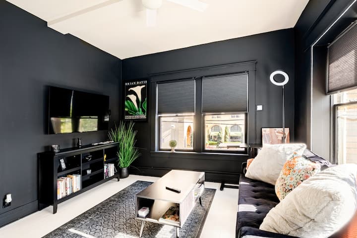 Stylish Downtown Lb Flat – Walk To Everything! - Long Beach, CA