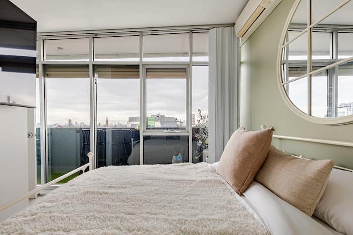 Cozy, Convenient And Comfortable Hawthorn Retreat - Box Hill