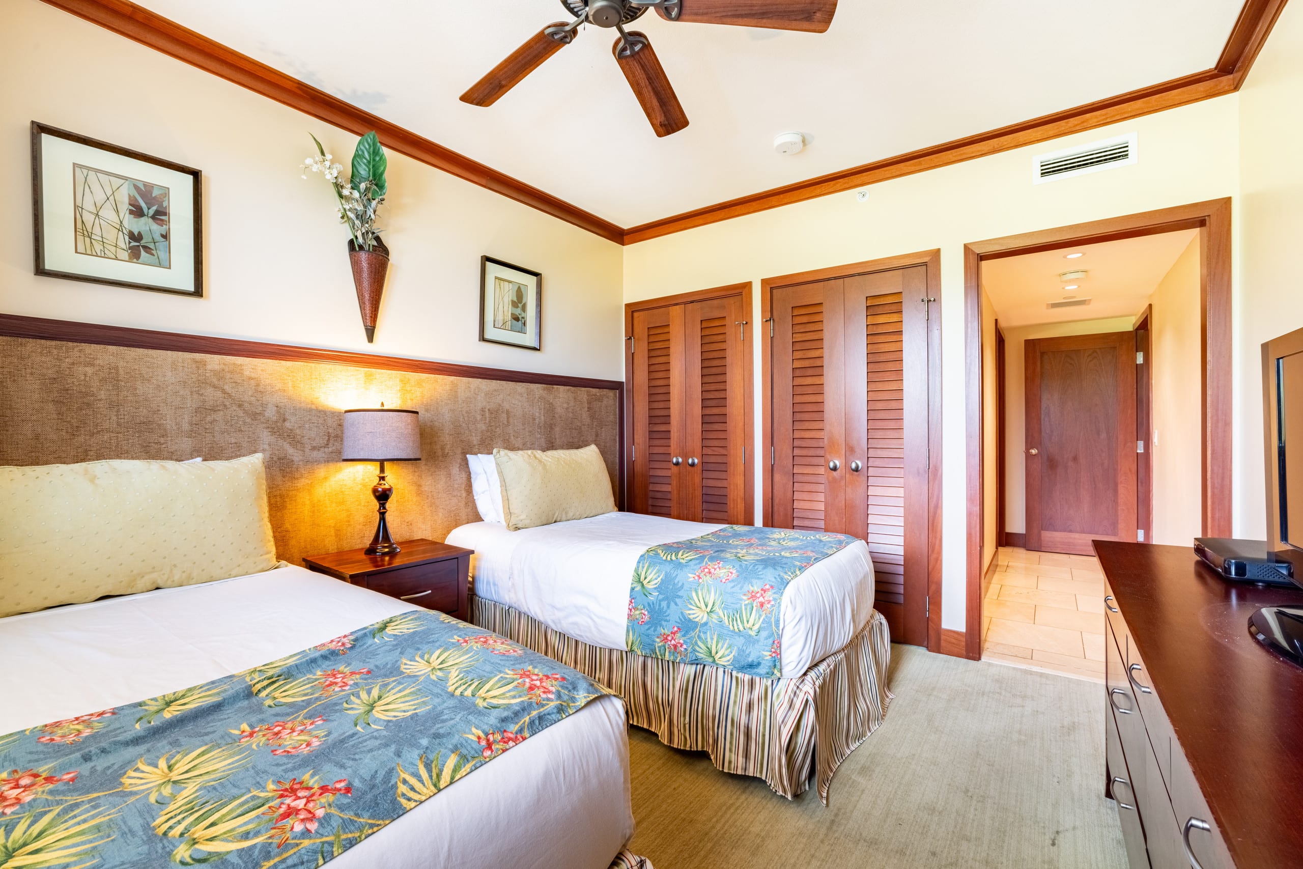 Condo in Kapolei · ★4.93 · 3 bedrooms · 4 beds · 3 shared baths - Image 24