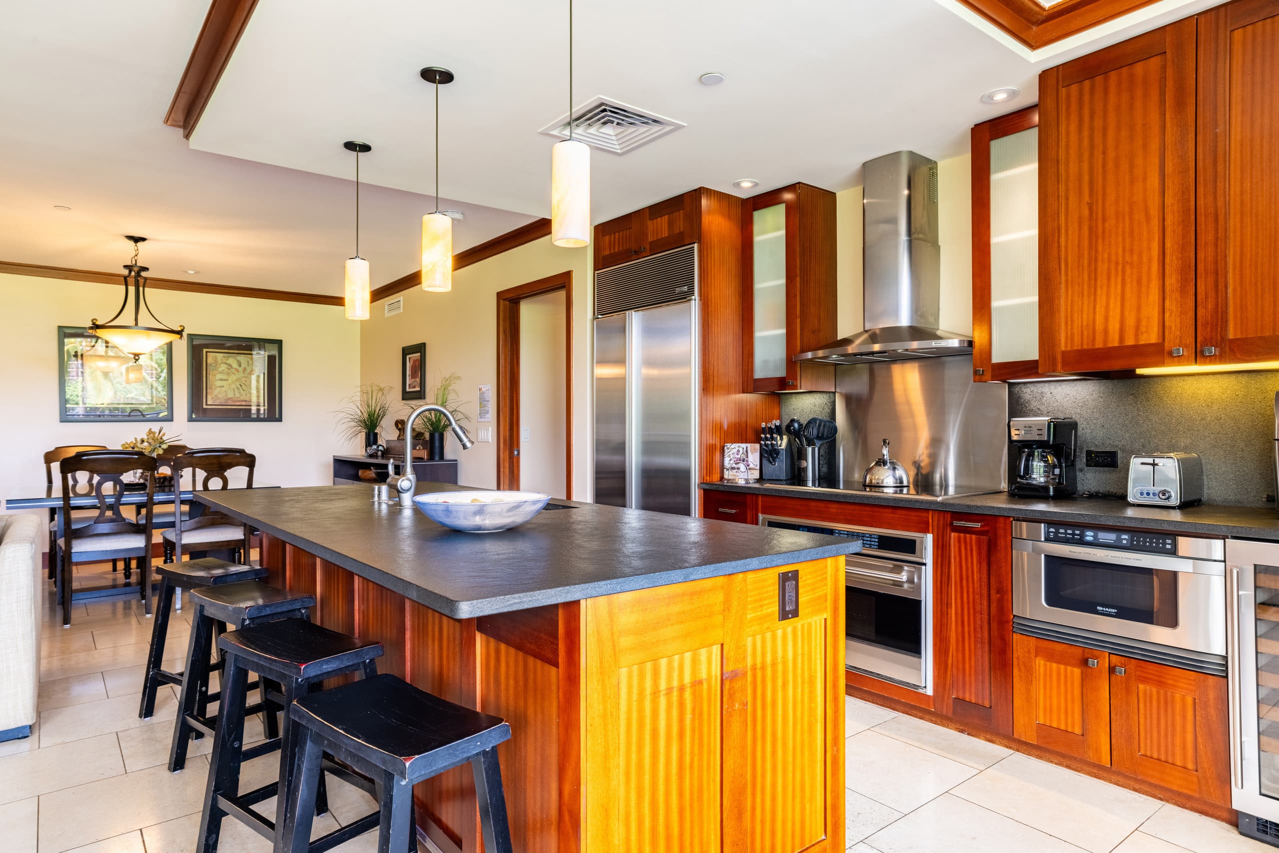 Condo in Kapolei · ★4.93 · 3 bedrooms · 4 beds · 3 shared baths - Image 9