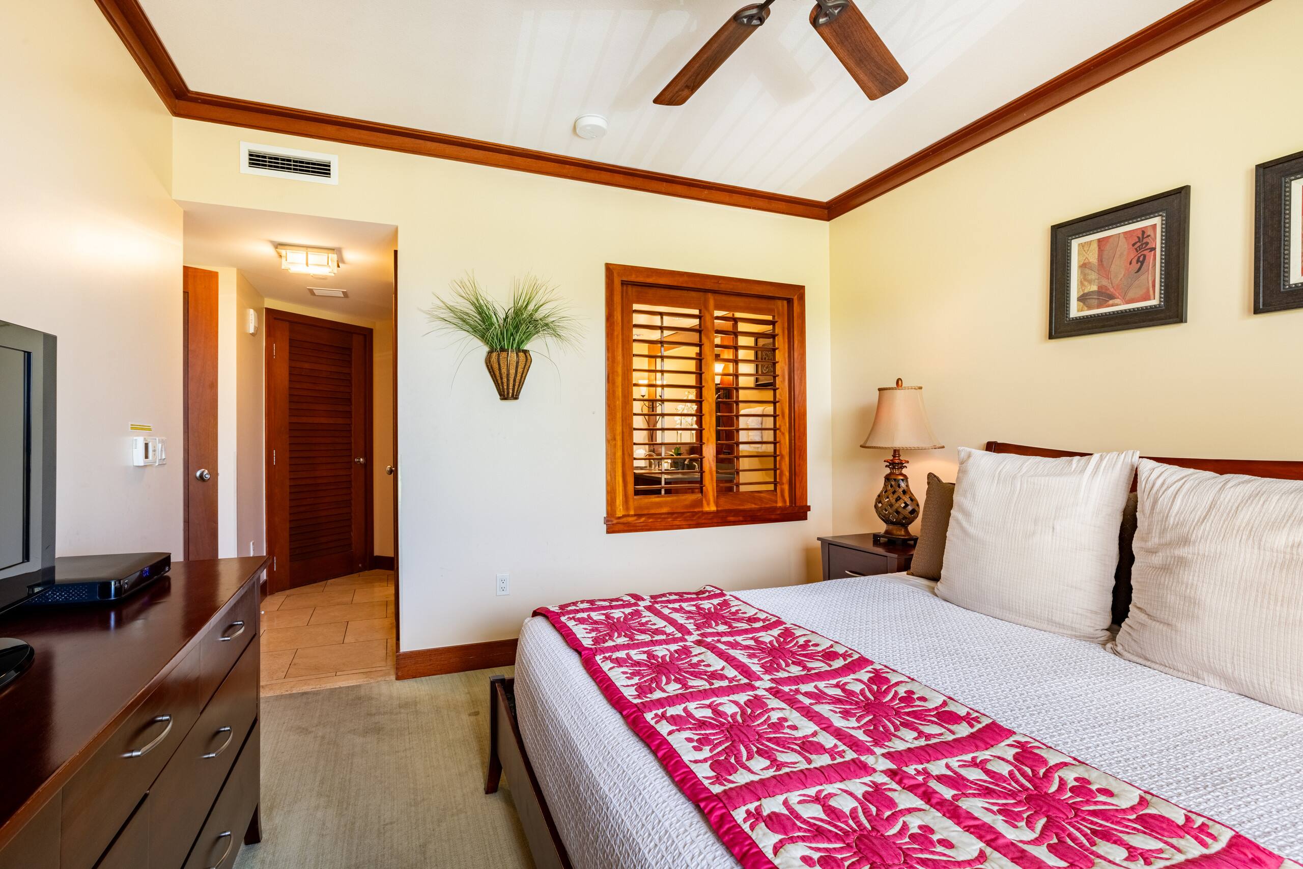 Condo in Kapolei · ★4.93 · 3 bedrooms · 4 beds · 3 shared baths - Image 16