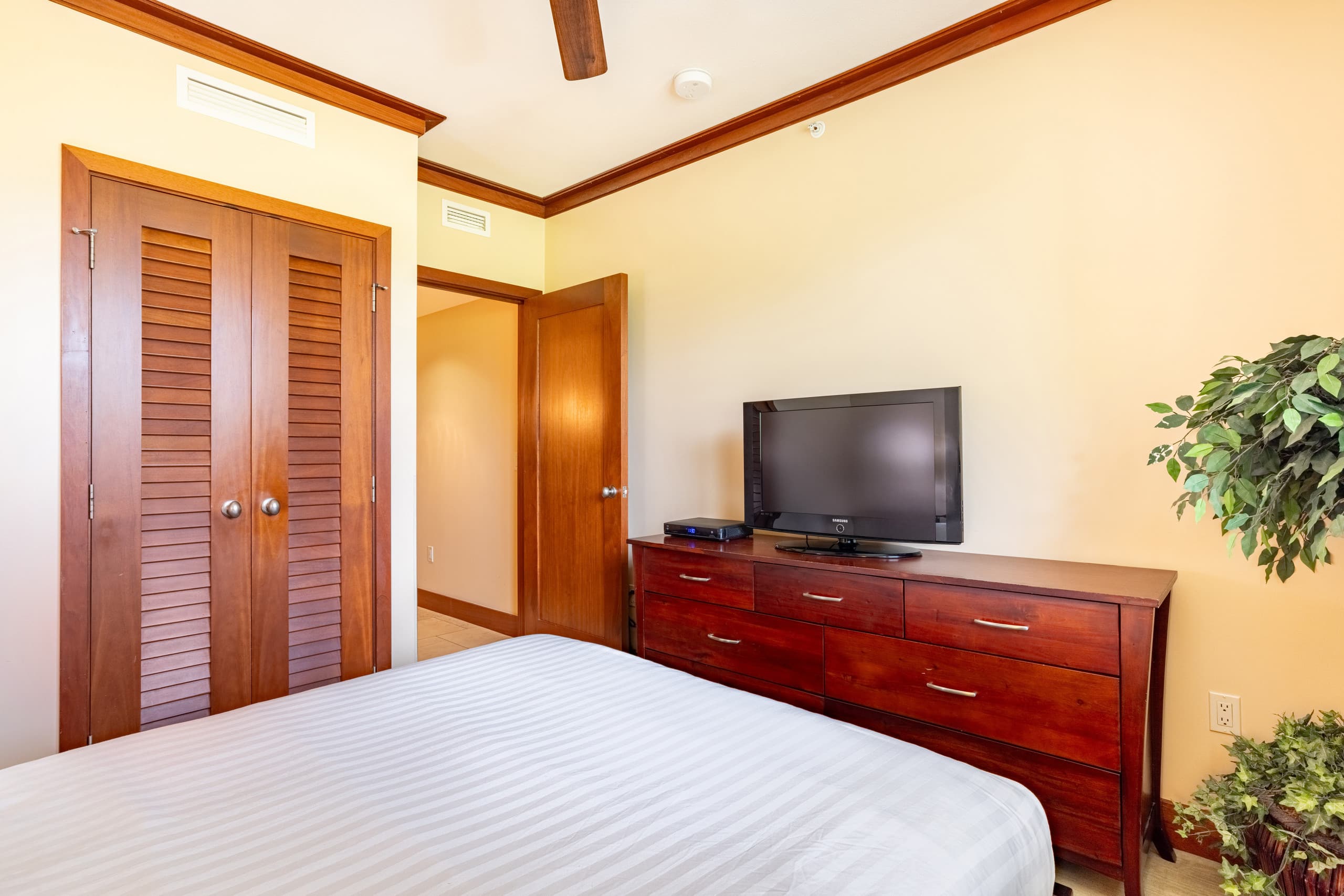 Condo in Kapolei · ★4.93 · 3 bedrooms · 4 beds · 3 shared baths - Image 20