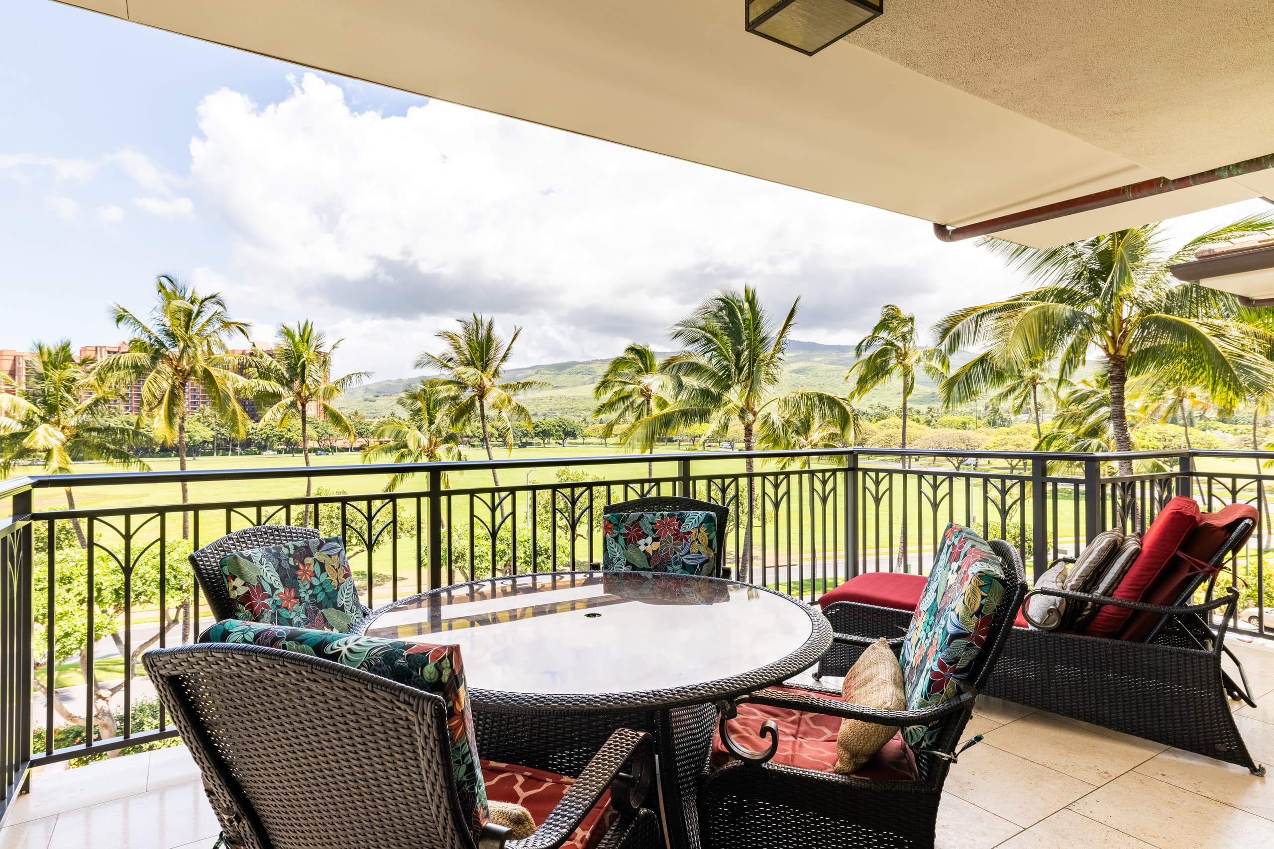 Condo in Kapolei · ★4.93 · 3 bedrooms · 4 beds · 3 shared baths - Image 32