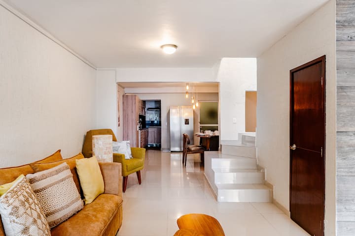 Casa Zona Real · 7 Personas, Cerca De Andares - Zapopan