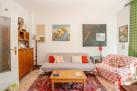 Successful Airbnb property: Lovely flat in downtown Varenna in Perledo