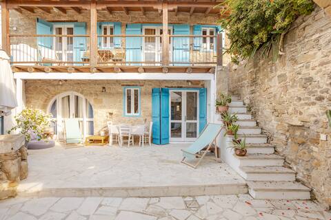 Whole traditional independent house