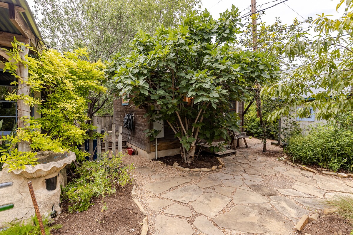 Private and Central Austin Casita