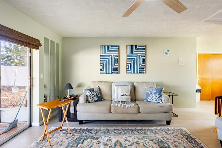Palm Harbor Home 2br/2ba Sleeps 6 Pet Friendly - Palm Harbor, FL