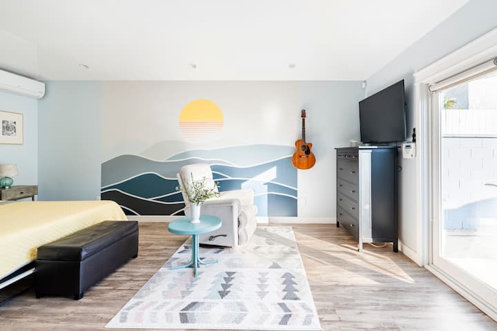 בית הארחה נמצא בבניין נפרד ויש לו כניסה פרטית.