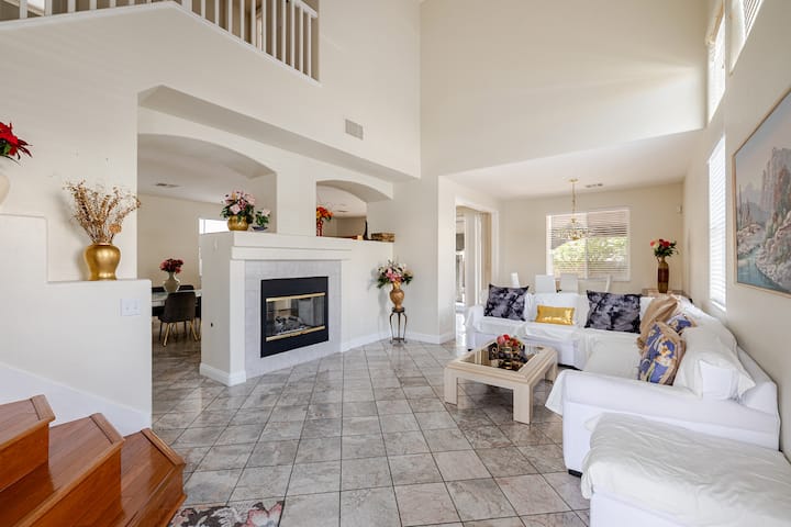Vegas Cozy Retreat - Las Vegas, NV