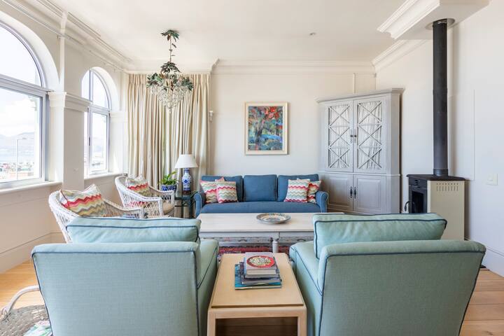 Whalehaven: Kalk Bay Apartment with Harbour Views gallery image 5