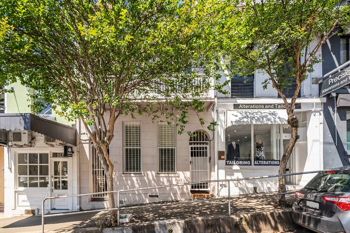 Balmain 3 b’room Terrace, spectacular views