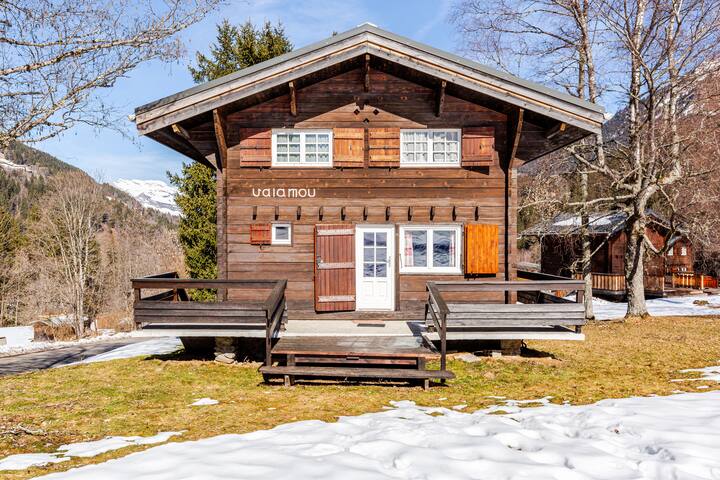 Charming Three-bedroom Alpine Chalet - Les Contamines-Montjoie