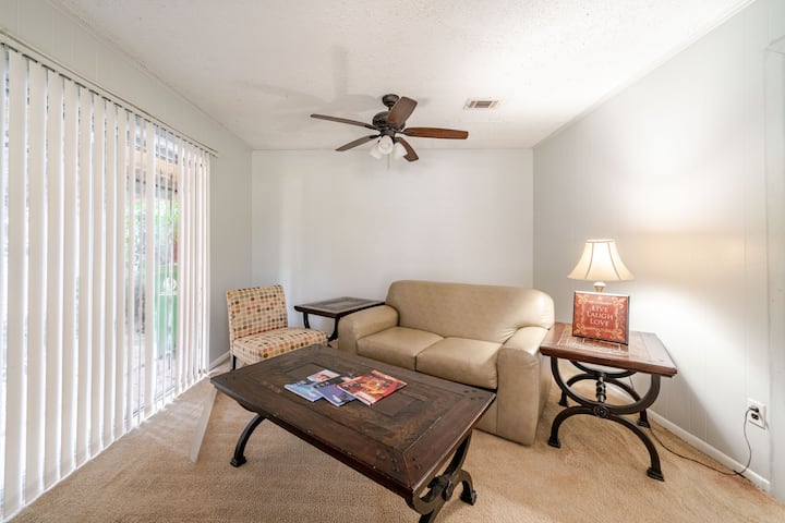 Comfy & Close -Nrg, Hobby, Tx Med Cntr & Downtown - Houston, TX