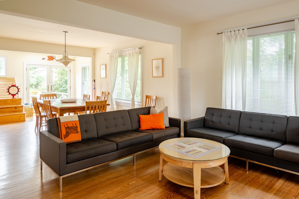 Successful Airbnb property: Southampton Village Classic in Southampton