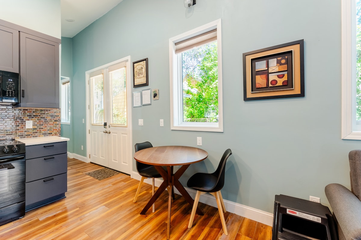 Cozy Saint Paul Retreat