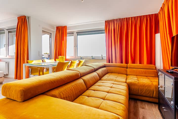 3 Zimmer Wohnung, Netflix, Balkon Skyline Blick - Frankfurt