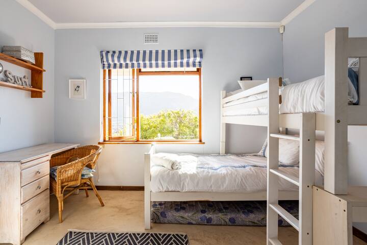 Sea Horse Views gallery image 5