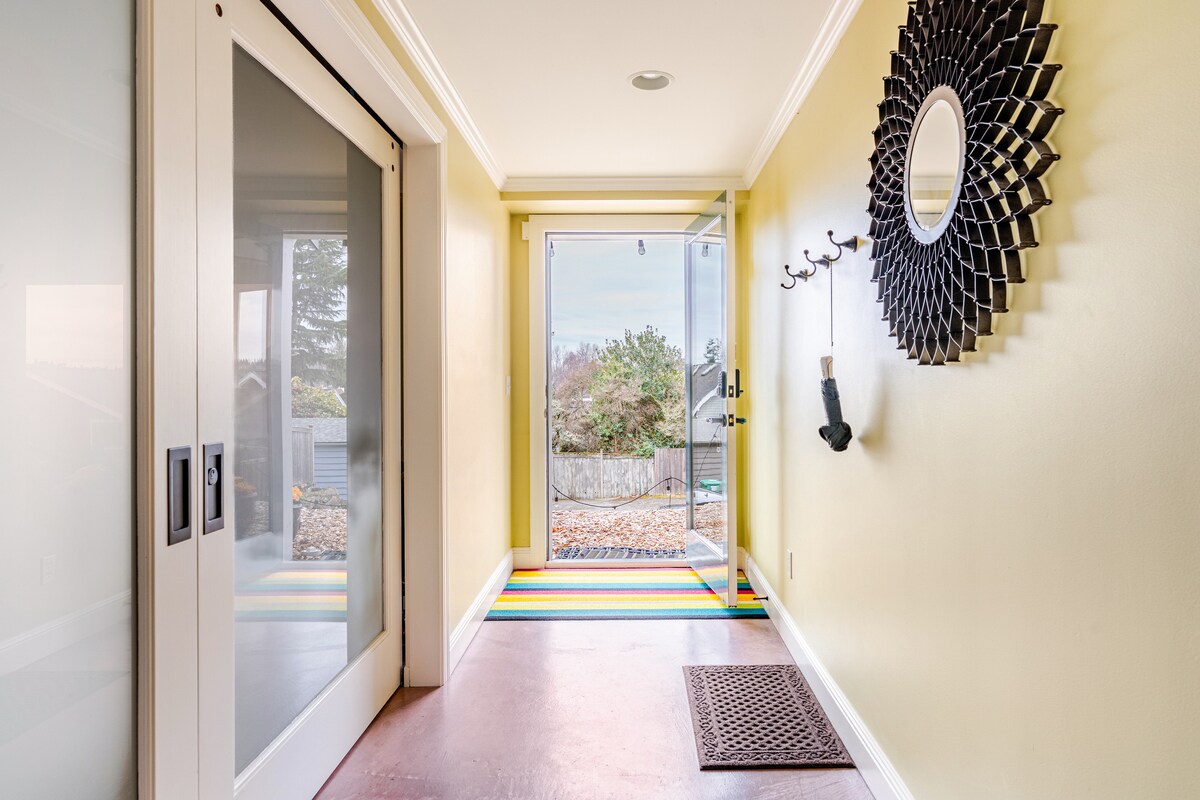 Daylight Laurelhurst Suite
